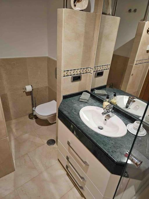 Appartement Family Friendly 2 Bedroom And 2 Bathroom Near The Beach Benalmádena